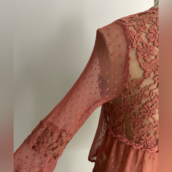 Free People Mesh Lace Bohemian Victorian Blouse Top Small Dusty Rose Romantic - Picture 5 of 10